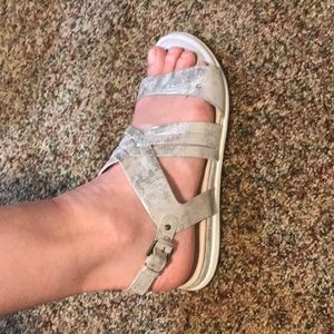 Ecco women’s touch braided huarache silver 41